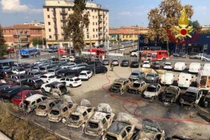 Thiệt hại nặng nề sau vụ nổ lớn gần sân bay Italia