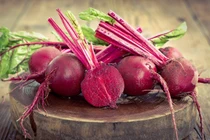 8 lý do bạn nên ăn củ cải đường thường xuyên 