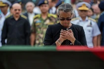 Đoàn xe Đại sứ Mỹ tại Bangladesh bị tấn công