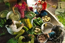 Ngày Tết các chị không muốn lo bếp núc...mời xách vali về "nơi sản xuất"