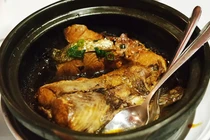 Cá kho tộ Việt Nam lọt top những món thủy hải sản ngon nhất thế giới