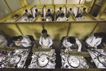 DN tặng xe hơi, căn hộ cho nhân viên khủng cỡ nào?