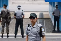 Thăm nơi nguy hiểm bậc nhất thế giới ở bán đảo Triều Tiên