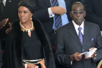 Những thú vui “đốt tiền” của Đệ nhất phu nhân Zimbabwe