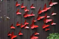 Trang trí hàng rào sân vườn bằng vật dụng cũ cực đỉnh