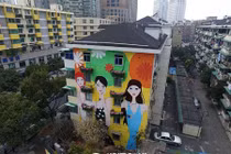 Hô biến nhà cũ thành những tác phẩm nghệ thuật cực độc