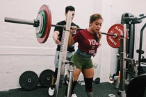 Nữ dược sĩ trở thành nhà vô địch cử tạ châu Á