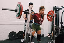 Nữ dược sĩ trở thành nhà vô địch cử tạ châu Á