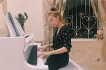 Từng mua nhà trả góp, Minh Hằng giờ sở hữu biệt thự siêu đẹp