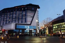 Tận mục khách sạn bóng đá hạng sang MU muốn thâu tóm