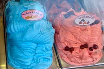 Những món kem kỳ lạ cho ngày hè thêm thú vị