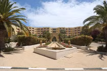 Lạnh người bên trong khách sạn bỏ hoang sau khi bị IS xả súng