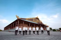 Mê tít clip "kỷ yếu lớp người ta" quay tại Ninh Bình, Sầm Sơn