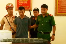 Video: Bắt giữ 9X vận chuyển 39 bánh heroin 