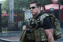 Đặc vụ Mỹ rèn luyện thể chất thế nào để có thân hình "hút mọi ánh nhìn"?