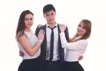 Ngắm gu thời trang của em trai em gái Đặng Văn Lâm