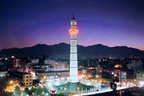 Ảnh hiếm về tháp 9 tầng vừa sập do động đất ở Nepal