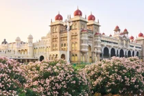 Top những cung điện Ấn Độ hoành tráng nhất