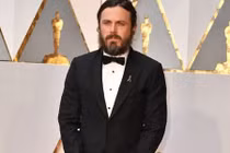 Rút khỏi lễ trao giải Oscar vì vướng scandal quấy rối tình dục