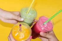 Rước bệnh vào người nếu uống sinh tố hoa quả kiểu này