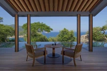 Khu nghỉ dưỡng Việt xuất hiện ấn tượng trên báo Tây