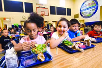 Giữa đại dịch, trẻ em chịu nhiều thiệt thòi 