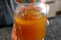 Công thức làm siro trị ho với gừng mật ong và giấm táo