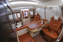Dịch vụ xa xỉ trong khoang hạng nhất Singapore Airlines (1)