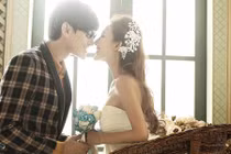 Sốc khi chồng hờ lén lút về quê lấy vợ