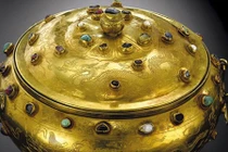 Choáng ngợp những món cổ vật đắt đỏ nhất quả đất