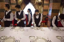 “Lò” đào tạo quản gia cho nhà giàu Trung Quốc