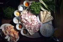 Món gà Mọ - đặc sản của người Thái ở Sơn La ăn một lần nhớ mãi