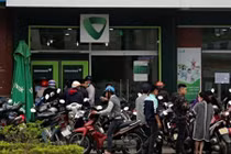 Video: Ngân hàng sẵn sàng “chiến” quá giờ ngày giáp Tết 