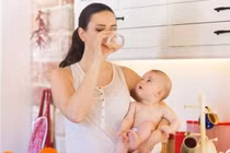 Sai lầm ăn uống sau sinh khiến bác sĩ phát hoảng