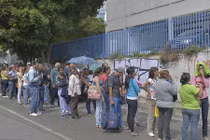 Nghề lạ xuất hiện ở Venezuela thời khủng hoảng giá dầu