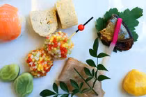 Soi suất ăn trong khoang VIP của các hãng hàng không