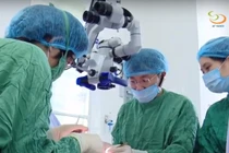 Bé trai 6 tuổi bị cắt bỏ tinh hoàn do đến viện chậm trễ