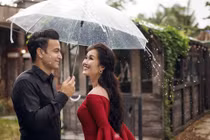 Không chỉ hát hay, cô dâu Võ Hạ Trâm còn có gu thời trang tinh tế