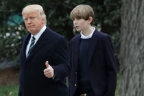 Bí quyết làn da sáng mịn và chiều cao 1,9m của trai út TT Trump