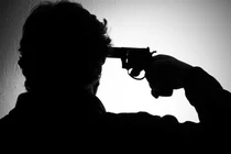 TPHCM: Người đàn ông tự tử bằng súng trong quán karaoke