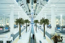 Cận cảnh sân bay bận rộn nhất thế giới