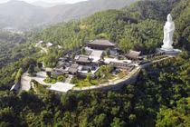 Quái chiêu khoe giàu của tỷ phú giàu nhất châu Á