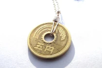 Tiết lộ cực độc về đồng xu 5 Yên