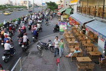Liều thuốc nào cho "căn bệnh" lấn chiếm vỉa hè ở Sài Gòn?