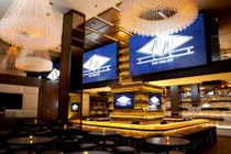 Cửa hàng hái ra tiền của sao nổi tiếng