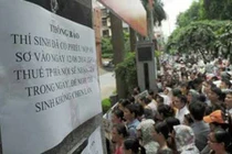 Người ngoại tỉnh có bằng tiến sĩ được thi công chức HN