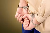 Bắt tạm giam giám đốc trung tâm quỹ đất tham ô tài sản