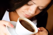 Tác dụng phụ không phải chị em nghiện cà phê nào cũng biết