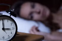 Cách đơn giản trị mất ngủ tốt gấp 10 lần so với thuốc an thần