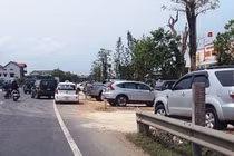 Xác minh hàng loạt xe công đi ăn cưới ở Huế gây xôn xao